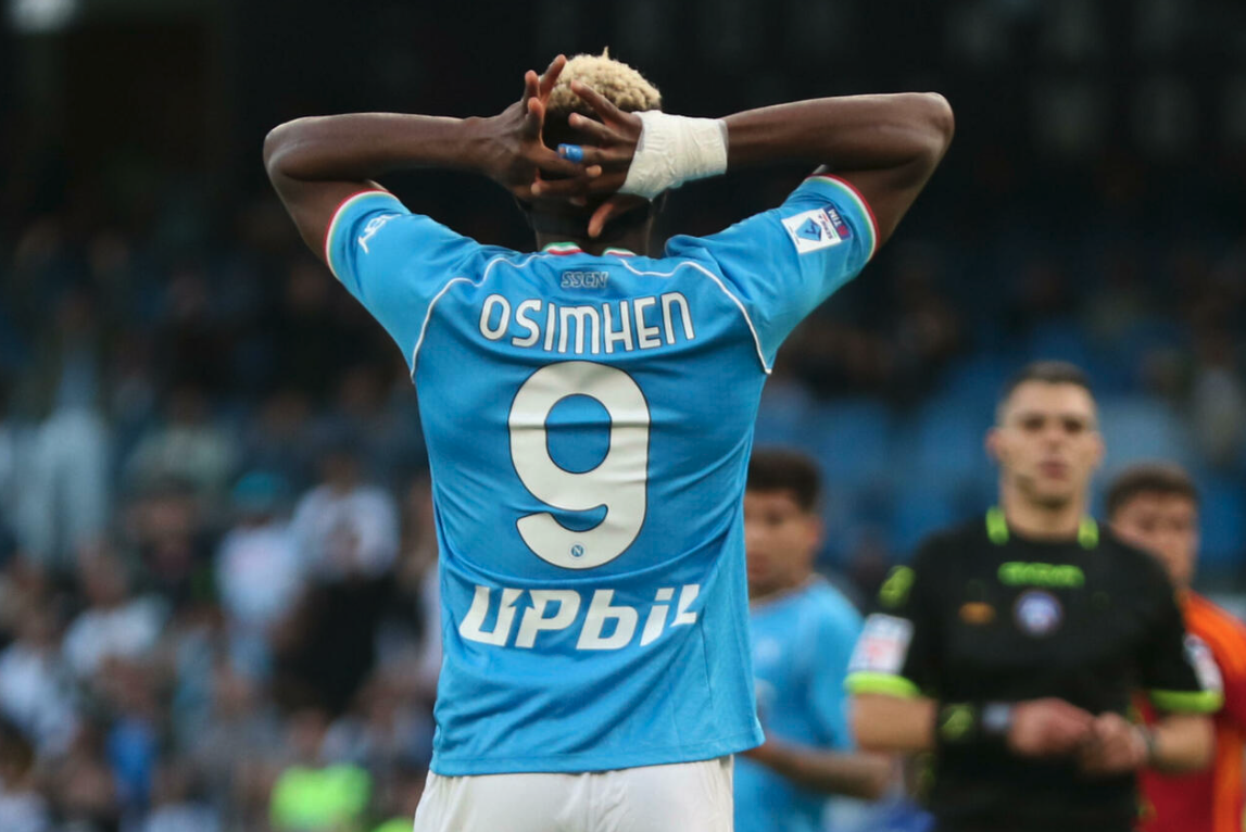 Verso Napoli-Lecce, la probabile formazione per agguantare la Conference: out Osimhen