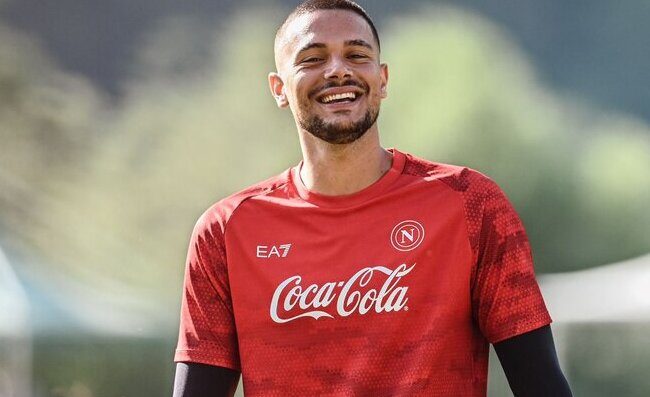 Elia Caprile, anche oggi titolare al posto dell'infortunato Meret