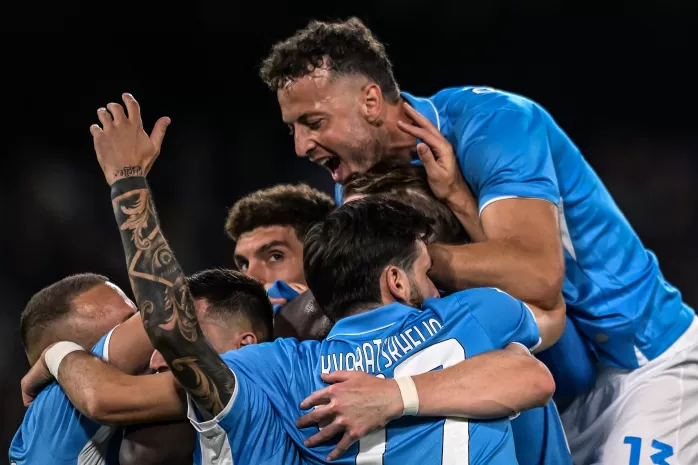 Napoli Como 3-1, sempre più soli in vetta!!