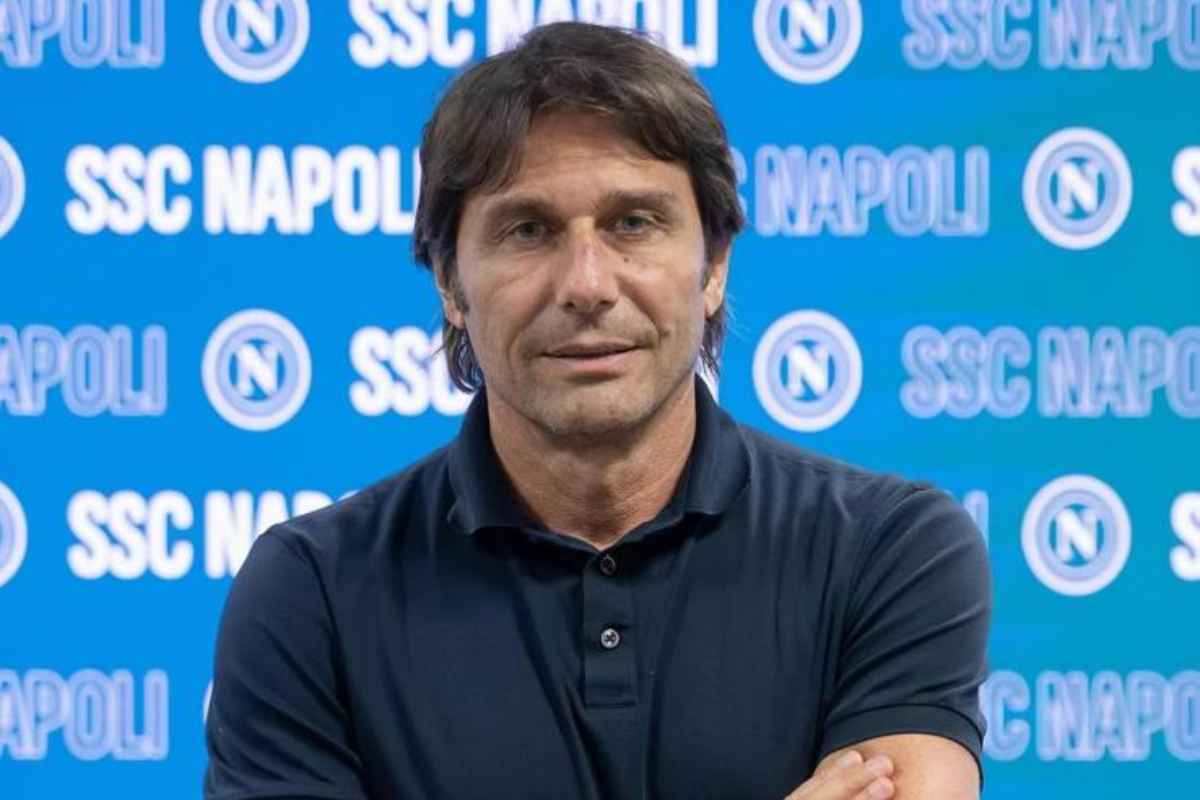 La scelta è stata fatta, Conte non cambia idea: via subito dal Napoli