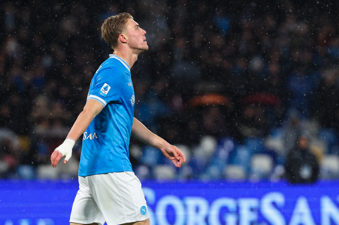 Napoli-Verona 2-2: cuore, rimonta e rabbia. Il Maradona applaude, ma il Napoli si ferma