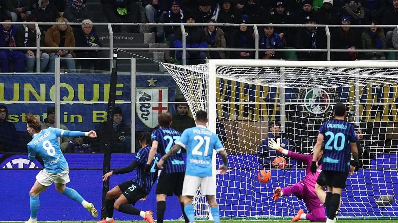 Cuore Napoli a San Siro: McTominay non molla mai, 2-2 che vale come una vittoria