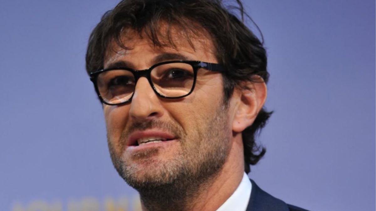 Escluso dal murales fuori al Maradona, Ciro Ferrara non si dà pace: “Perché non ci sono?”. Gli spieghiamo noi le reali motivazioni di questa esclusione