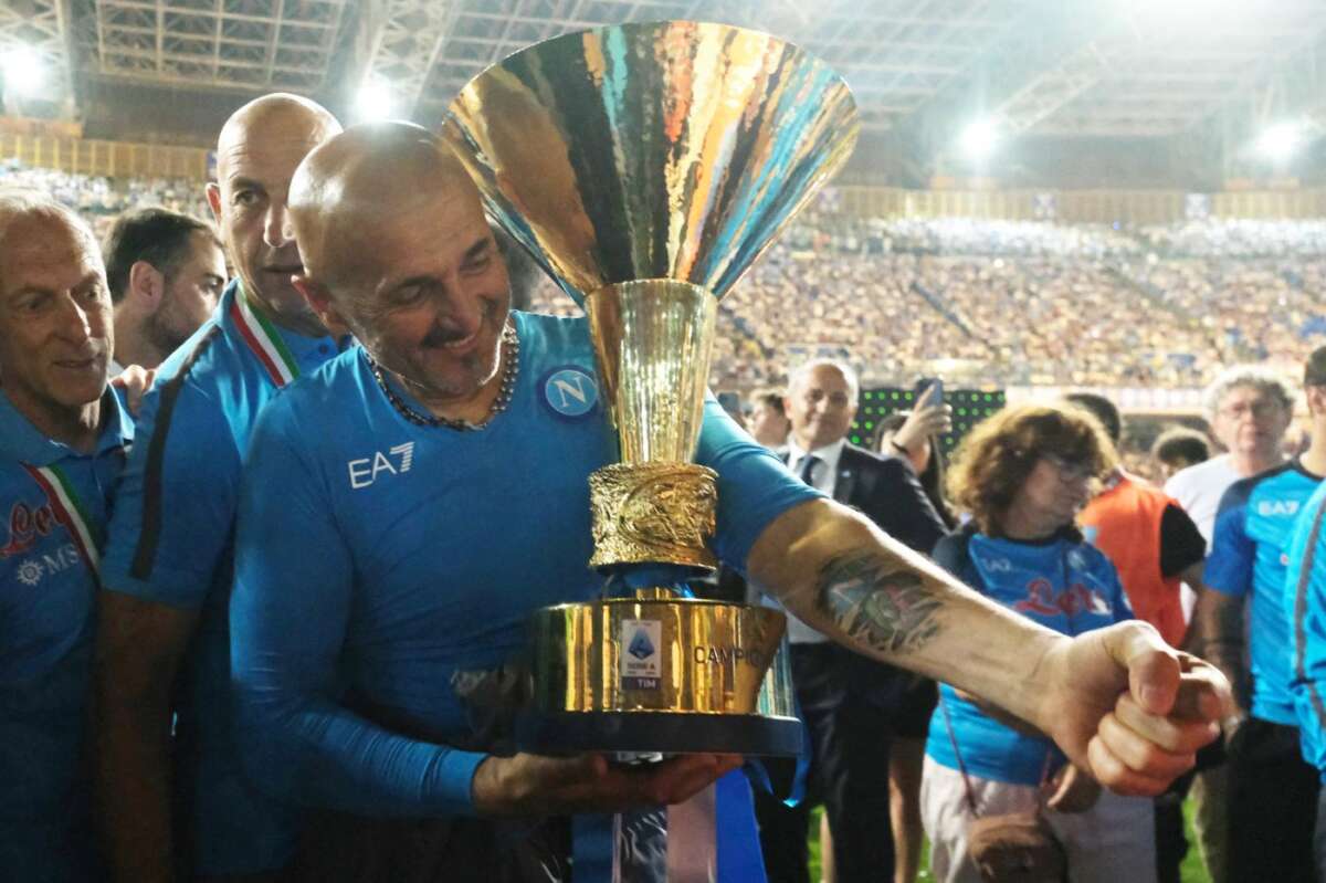 Gli Anni Venti (2020-2026): La Notte del Terzo Scudetto con Spalletti, il Quarto Sigillo con Conte ed il Traguardo dei Cent’Anni